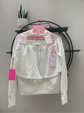 Juicy Couture Cream Sweatshirt & Shorts Set